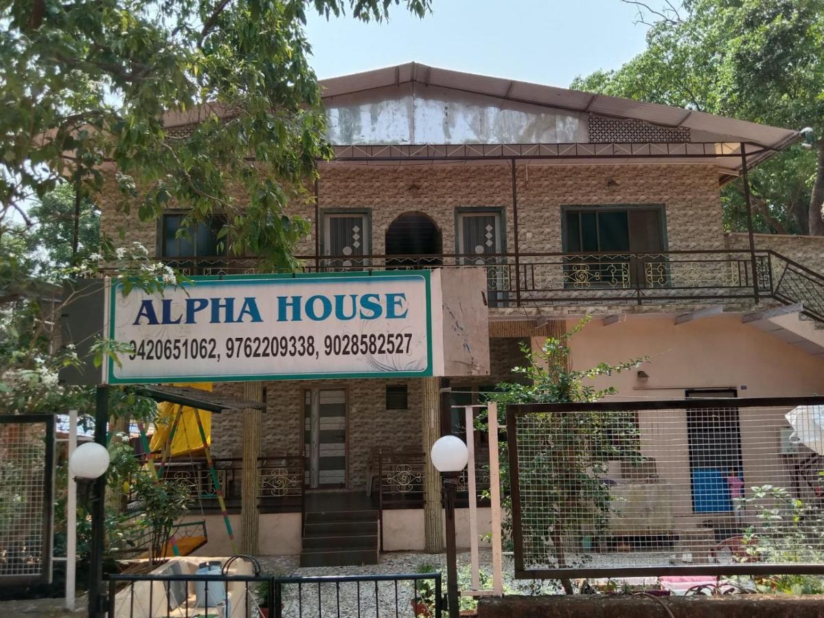 Hotel New Alpha House Matheran Esterno foto